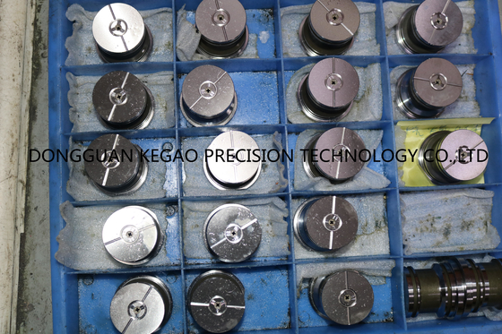Polishing Precision Plastic Injection Molding STAVAX Material 0.02 Angle
