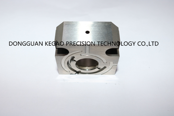 Stationary Core Metal Injection Molding Parts SUS440C ELMAX Material